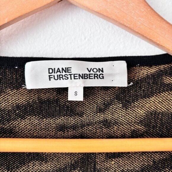 Diane Von Furstenberg Tal Jacquard Midi Wrap Dress Black Animal Print - Picture 10 of 10